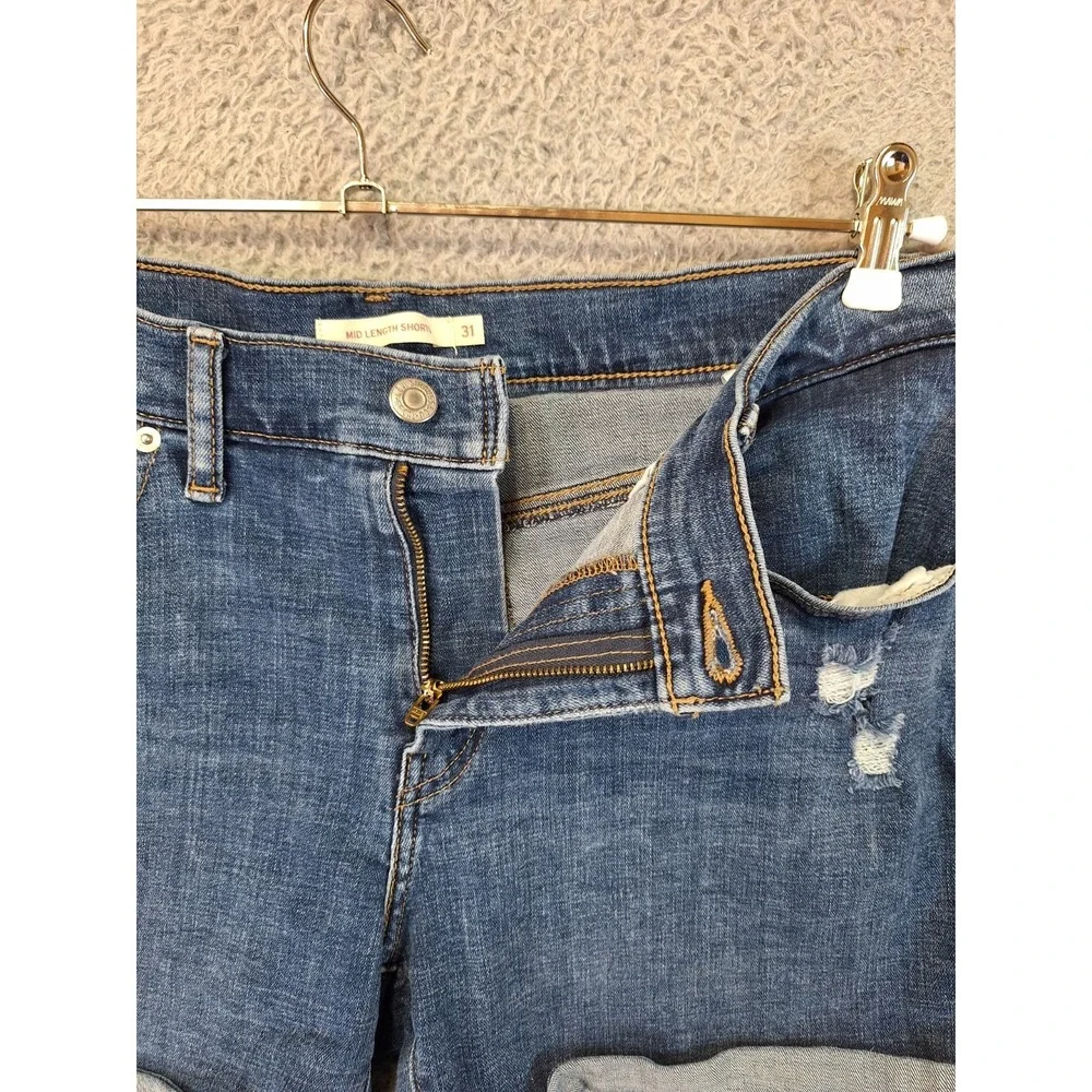 Levi's Mid Length Shorts Women 31 (Fits 34W) Blue Denim Cotton Distressed Cuffed